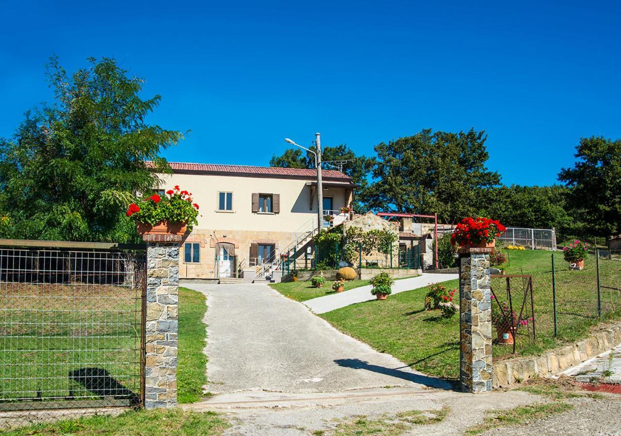 Le Pitture Casa Di Campagna Filiano Luaran gambar